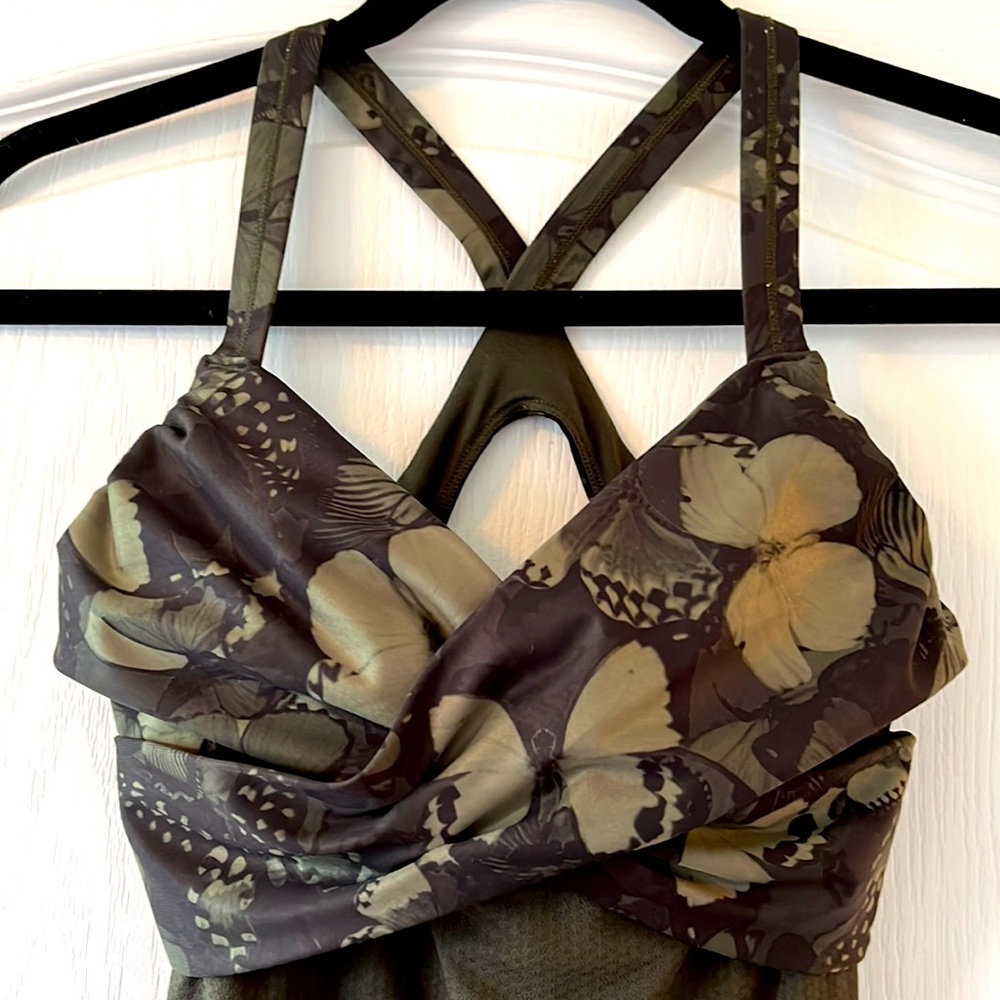 Lululemon Forest Tank - Picture 3 of 5